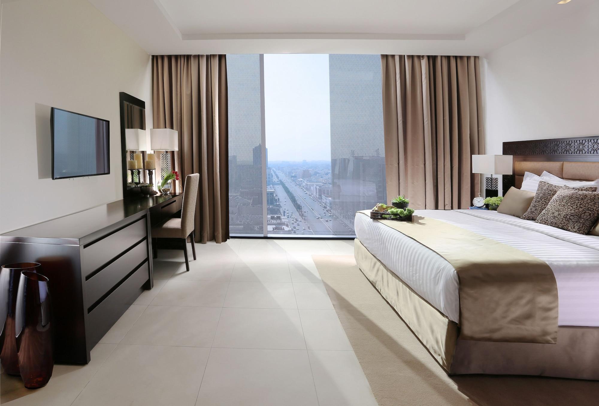 Ascott Tahlia Jeddah Apartment Bagian luar foto
