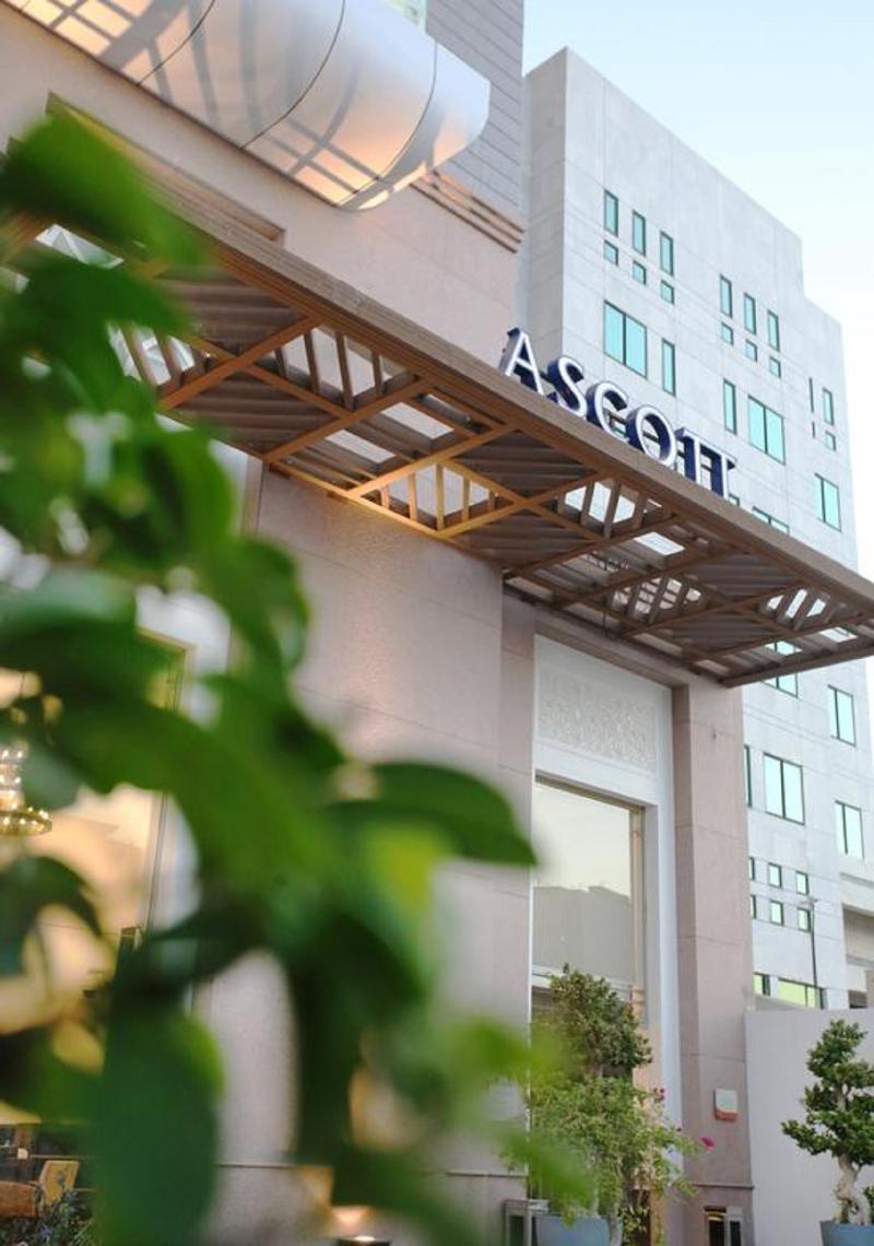 Ascott Tahlia Jeddah Apartment Bagian luar foto