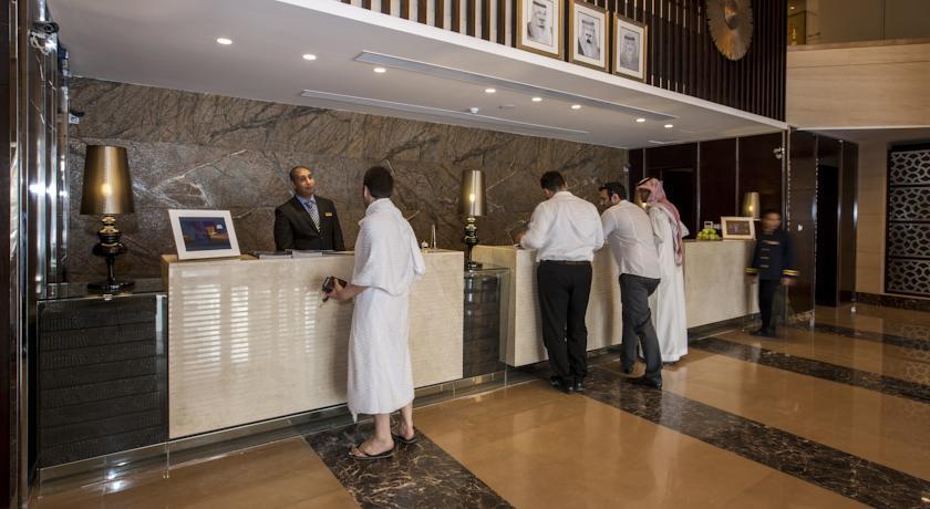 Ascott Tahlia Jeddah Apartment Bagian luar foto
